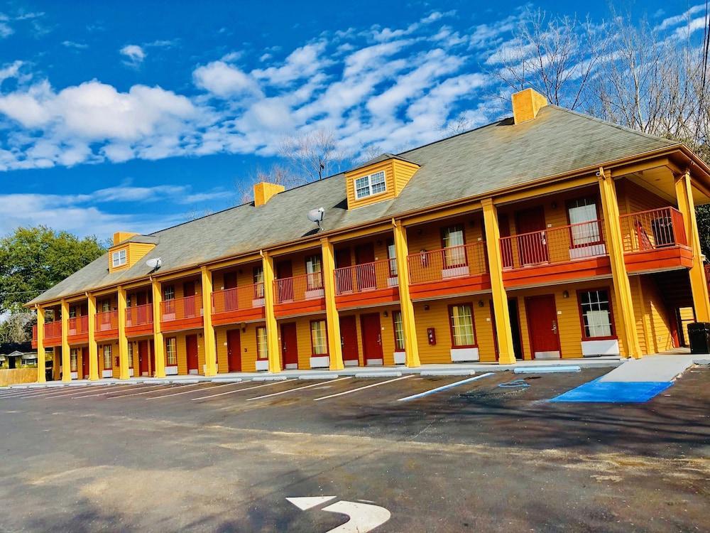 Baymont By Wyndham Selma Ξενοδοχείο Εξωτερικό φωτογραφία