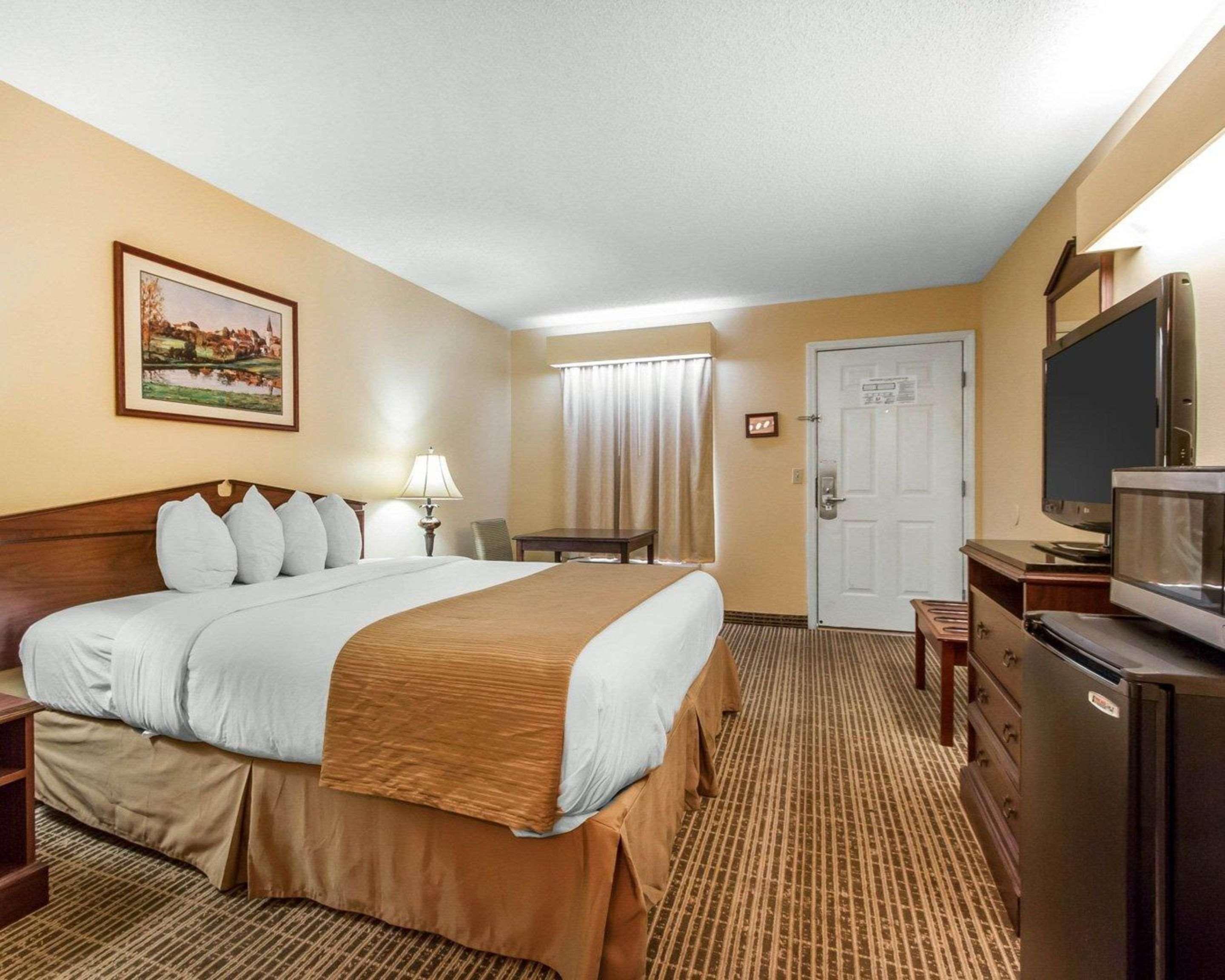 Baymont By Wyndham Selma Ξενοδοχείο Εξωτερικό φωτογραφία