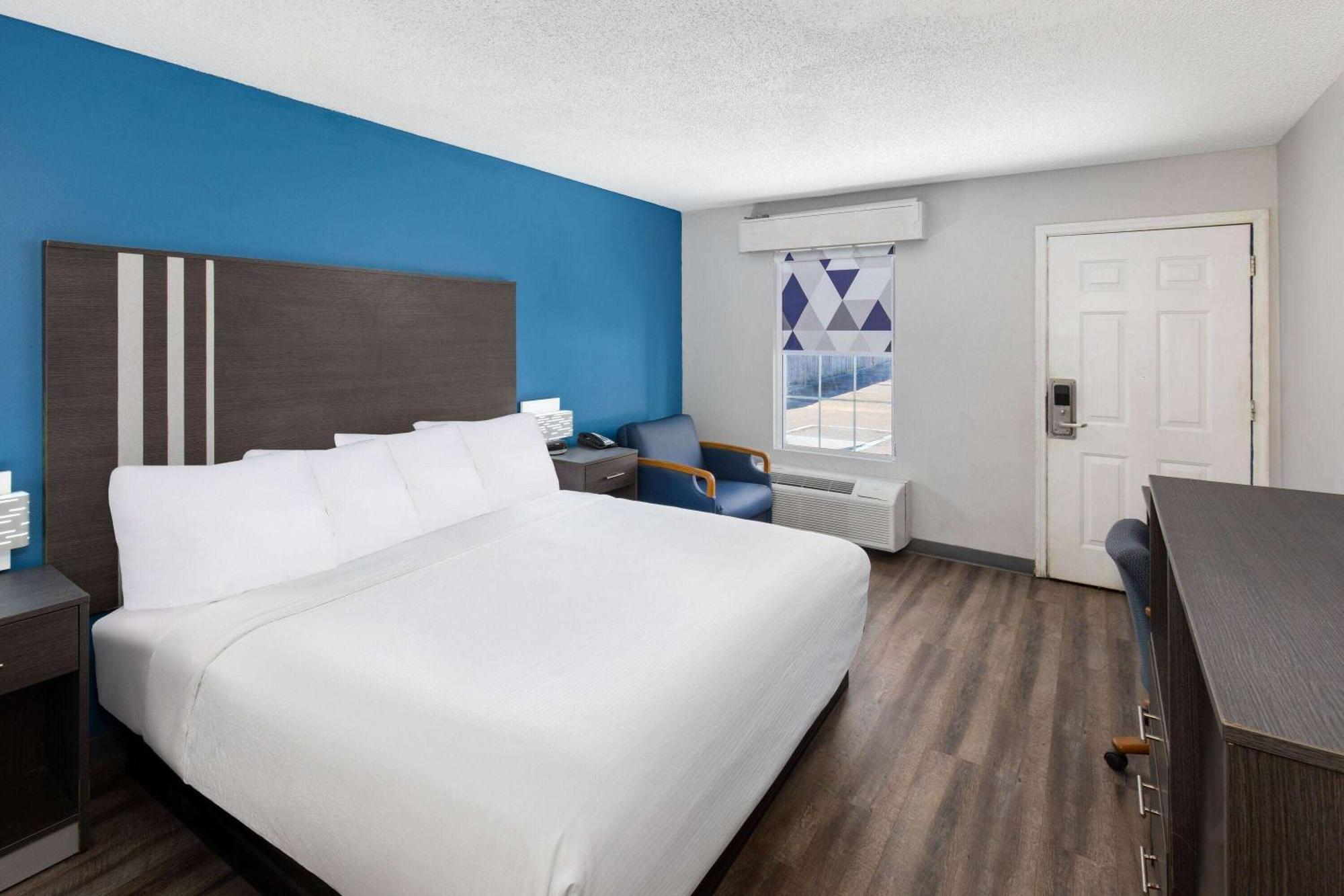 Baymont By Wyndham Selma Ξενοδοχείο Εξωτερικό φωτογραφία