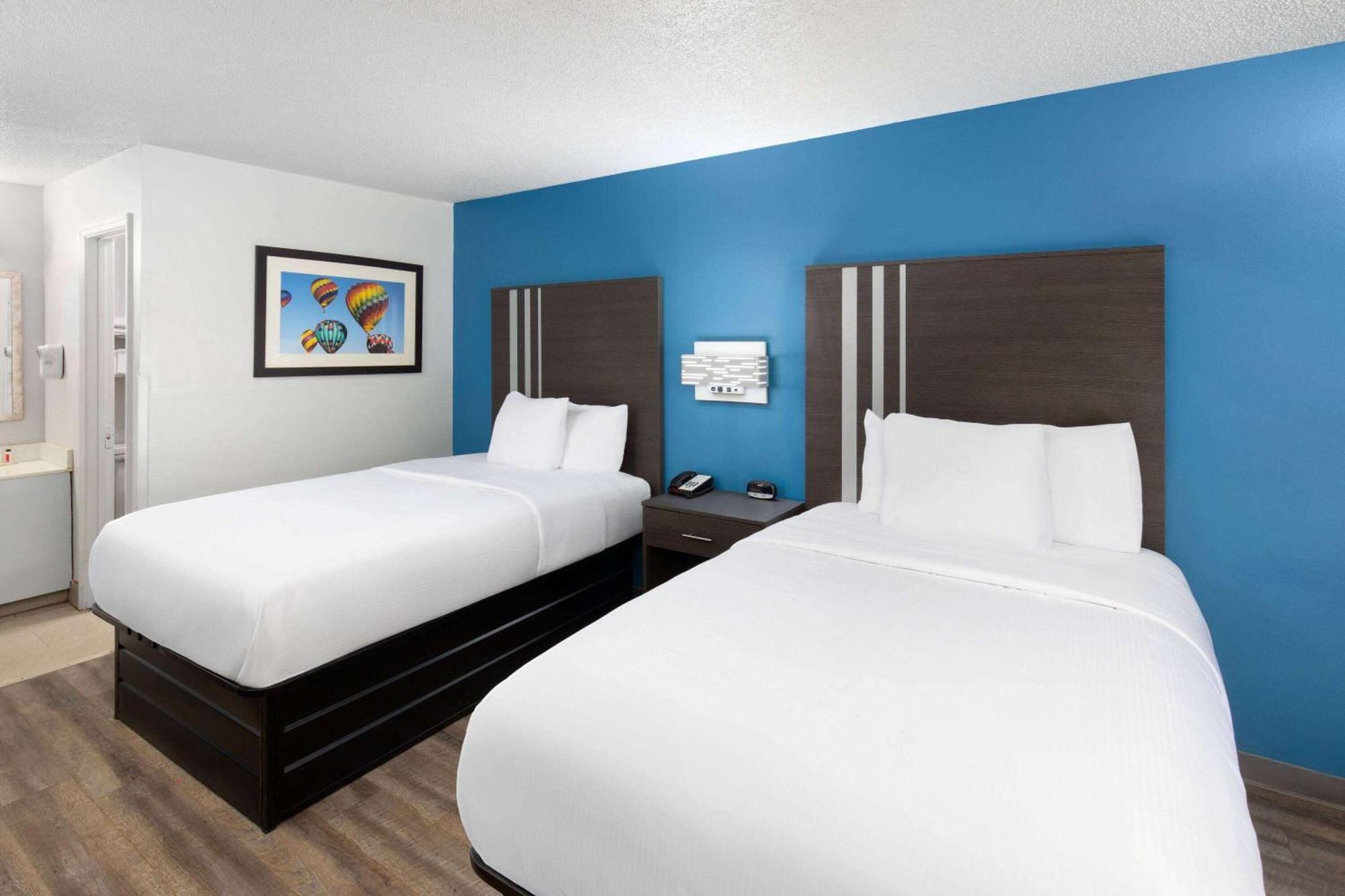 Baymont By Wyndham Selma Ξενοδοχείο Εξωτερικό φωτογραφία